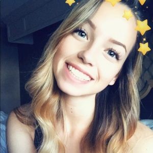 Meet your Posher, Hannah